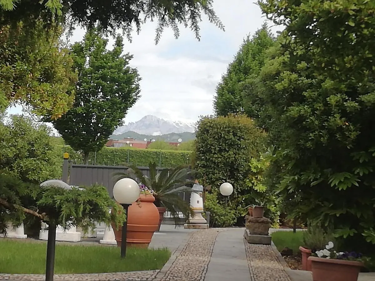 *** Bed & Breakfast B&B Boutique Villa Terry Medolago Italy